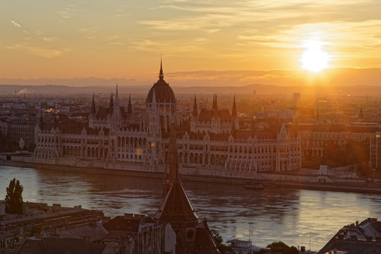 Hungary, Budapest, Danube river and Parliament Building at sunset