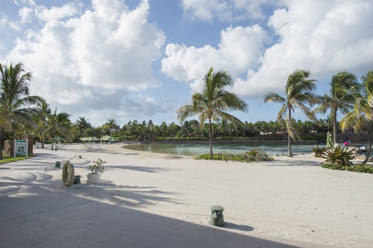 Atlantis Hotel On Paradise Island In Nassau,bahamas