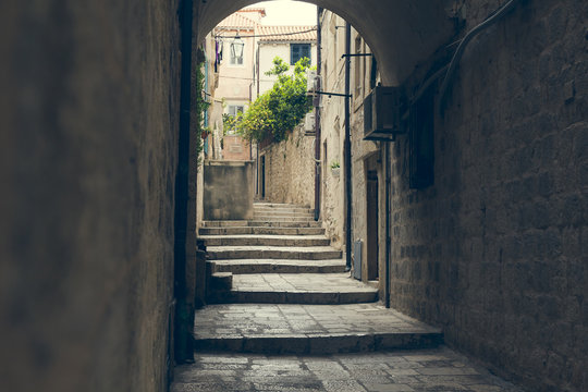 Croatia, Dubrovnik, passageway