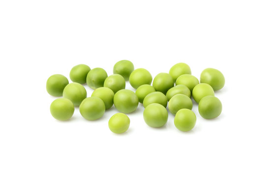 Green peas isolated.