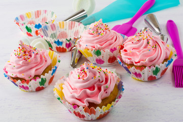 Pink cupcakes  and cookware