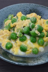 えんどう豆の卵とじ