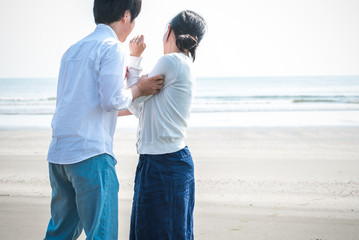 カップル, 強要