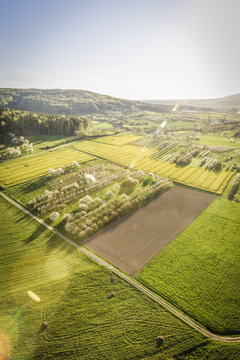 cherry blossom ballooning, fr&auml;nkische schweiz, oberfranken, bayern