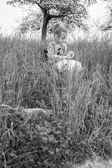 Mädchen in der Natur No.18