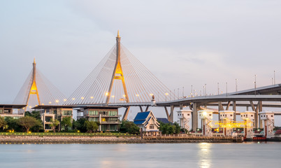 Obraz premium Bhumiphol bridge in Bangkok