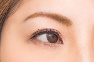 Obraz premium カラコンのアジア人女性 asian woman of colored contact lenses