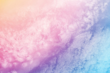 Obraz premium sun and cloud background with a pastel colored