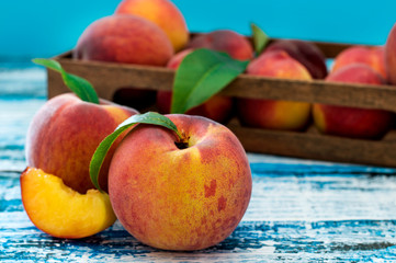 Fresh Peaches 