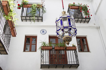 Spanish Windows