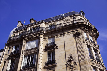 Obraz premium Building in Paris, France