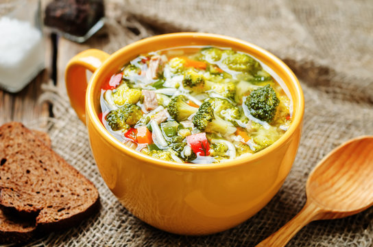 broccoli chicken soup