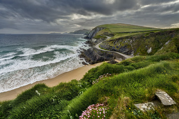 Rocky coastline at Slea Head on Dingle Peninsula, Ireland - obrazy, fototapety, plakaty