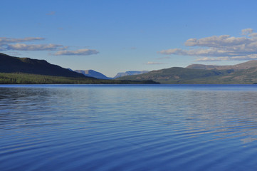 Fototapeta na wymiar Evening lake in the Putorana plateau.
