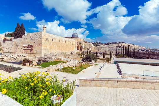 Al-Aqsa Mosque at Day, Jerusalem, Israel
