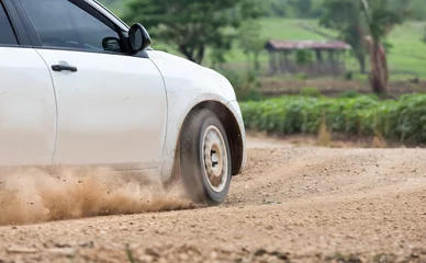 Zelfklevend Fotobehang Rally Car speed in dirt track © toa555