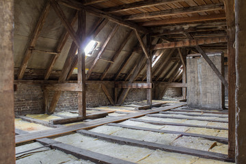 Dachgeschoß, Rohling - Dachstuhl