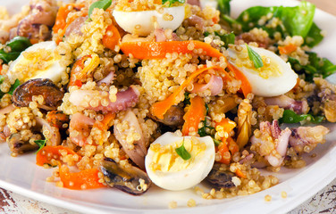Salad with quinoa and seafood.