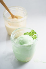 lime and vanilla ice cream