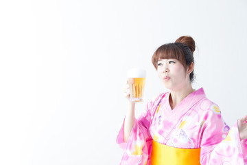 浴衣の女性・白バック