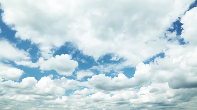 Time-lapse of beautiful white clouds