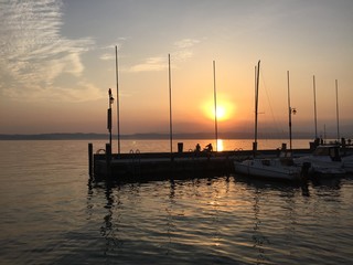 Obraz premium tramonto guardare il tramonto relax al tramonto 
