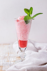 Strawberry sorbet with mint