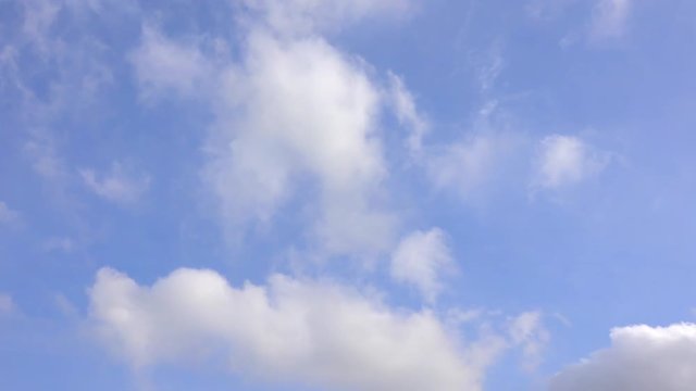 4K・青空の流れる白雲・タイムラプス_3-310