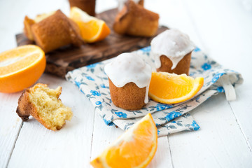 Fresh orange muffins with sugar fondant
