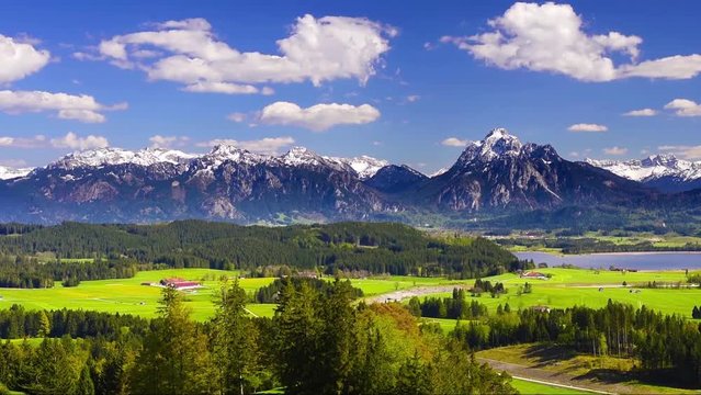 Panorama Landschaft in Bayern im Allg&auml;u bei F&uuml;ssen