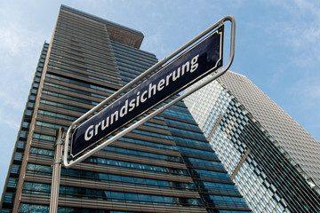 Schild 76 - Grundsicherung