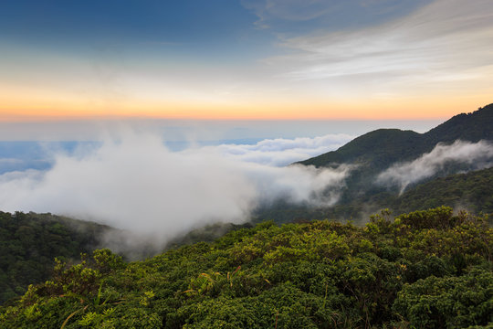 Fototapeta Mist of sea in twilight (Khao Luang Nakhon Si Thammarat, Thailand)