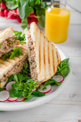 Tuna salad sandwitch