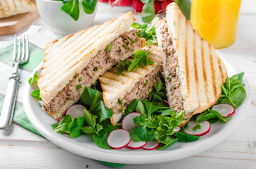 Tuna salad sandwitch © Stepanek Photography
