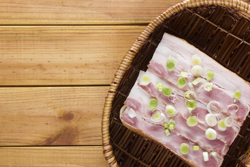 Open sandwich in a wicker basket