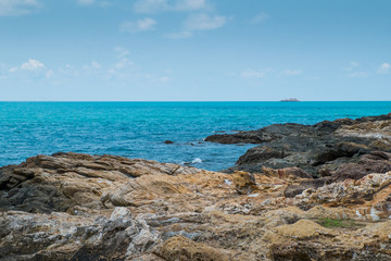 Fototapeta na wymiar Rocks, sea and sky