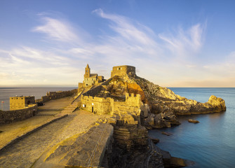zamek na klifie-Portovenere,Liguria © Mike Mareen