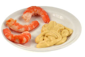 Crevettes roses avec un peu de mayonnaise