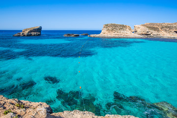 Blue lagoon à Malte, Comino - obrazy, fototapety, plakaty
