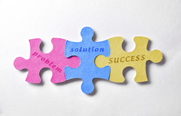 Fototapeta premium Puzzle representation success in providing solutions to business