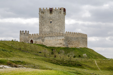 Fototapeta na wymiar Tiedra castle, Valladolid Spain