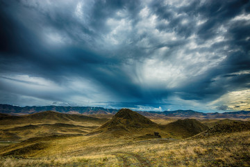 Fototapeta premium Beautiful mountain landscape at cloudy summer day 