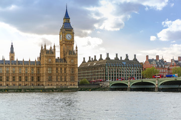 Fototapeta na wymiar Big Ben and the Palace of Westminster in London, UK