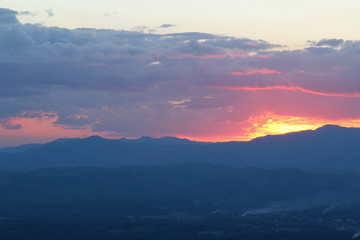 Obraz premium Fantastic sunset in the mountains.