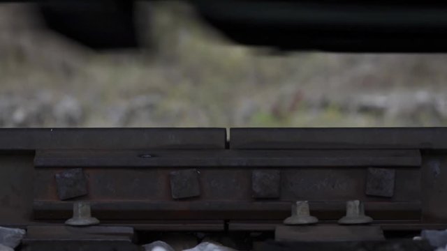 Ruedas del Tren pasando 