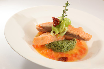 salmon steak with gravy