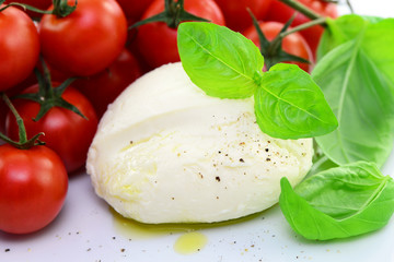 Mozzarella Pfeffer Basilikum