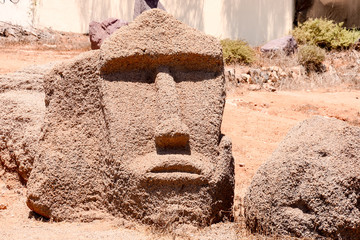 Classic Moai Mask