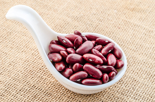 Red bean seeds.