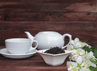 Fototapeta na wymiar Cup, teapot and tea for the tea ceremony